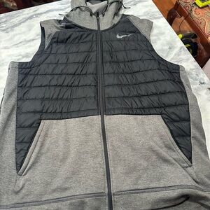 Men’s Nike Vest w/hood  Black & grey 2xl